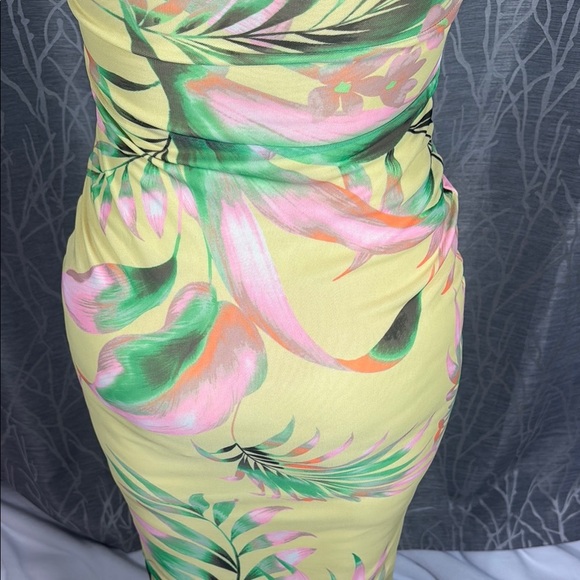 AFRM Yellow Tropical Print Bodycon Mini Dress XS Sleeveless V-Neck - Picture 8 of 8